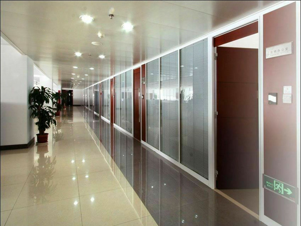 尚高私人定制高端办公室玻璃隔断够独特够风格